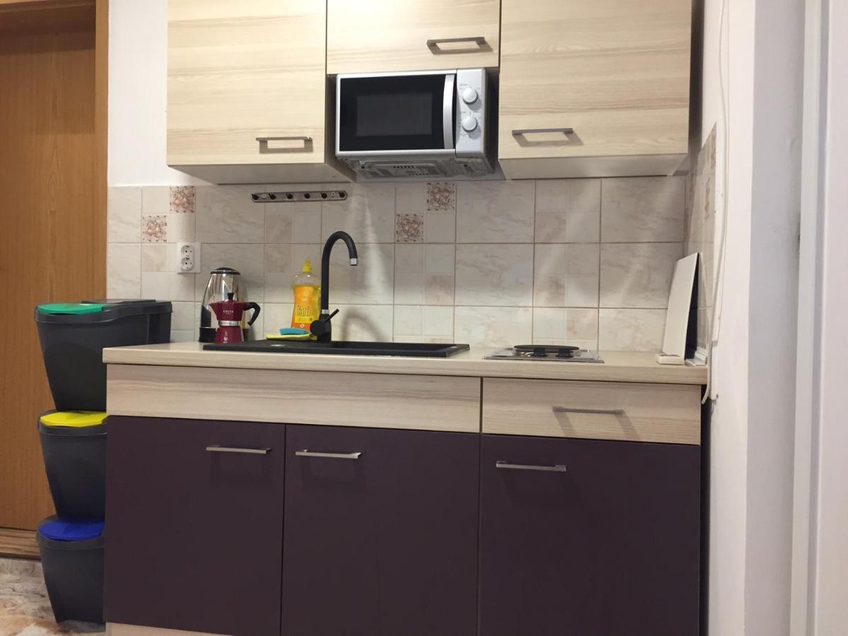 One-Bedroom Apartment, Wifi, Airco, Parking, Washing Machine, Grill Medulin Buitenkant foto