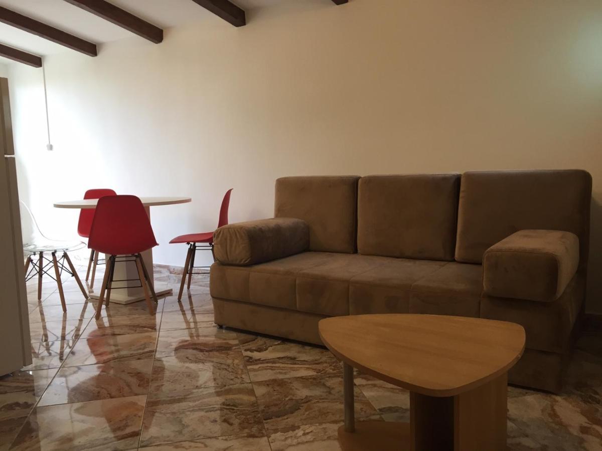 One-Bedroom Apartment, Wifi, Airco, Parking, Washing Machine, Grill Medulin Buitenkant foto